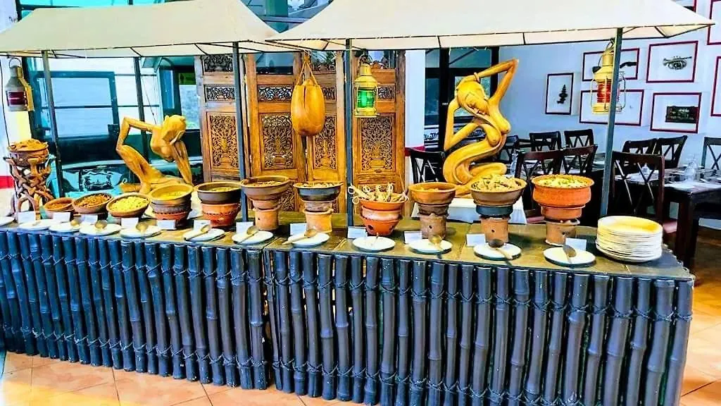 The Kandyan Art At Hills Hotel Kandy